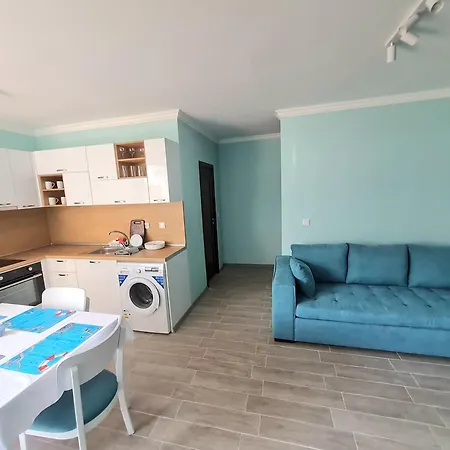 Apartment трявна бийч *